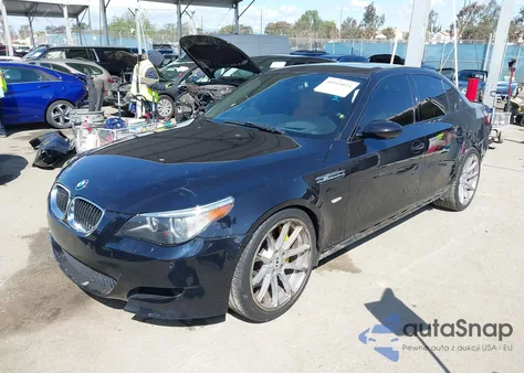 2007 BMW M5 из США, поврежденный, VIN WBSNB93537CX07705